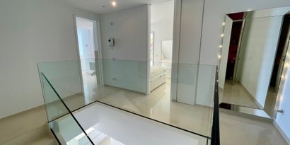 Real Estates picture 23 Ref. R28191