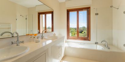 Real Estates picture 20 Ref. R28354