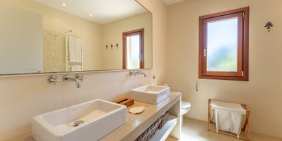 Real Estates picture 17 Ref. R28354