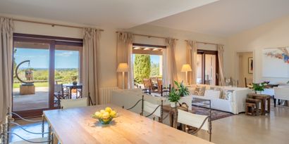 Real Estates picture 11 Ref. R28354