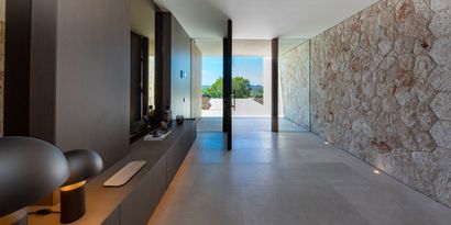 Real Estates picture 15 Ref. 81550