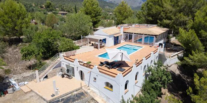 Real Estates picture 1 Ref. 74570