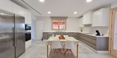 Inmobiliaria picture 12 Ref. Nº. R28403