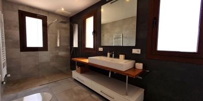 Inmobiliaria picture 20 Ref. Nº. R28403