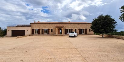 Inmobiliaria picture 7 Ref. Nº. R28403