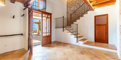 Real Estates picture 9 Ref. 81979