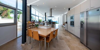 Inmobiliaria picture 8 Ref. Nº. 82351