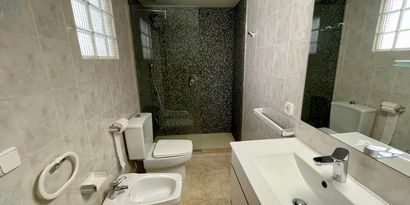 Real Estates picture 7 Ref. R28414