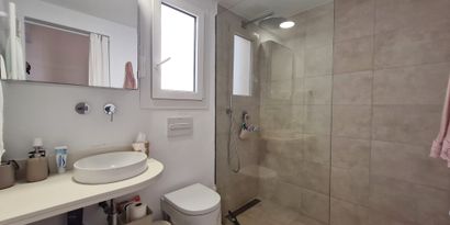 Inmobiliaria picture 10 Ref. Nº. R28429