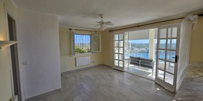 Real Estates picture 4 Ref. R28234