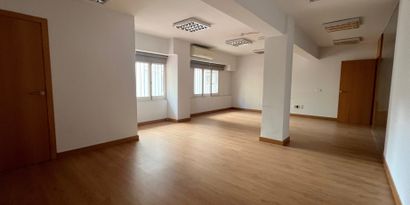 Real Estates picture 9 Ref. R28446