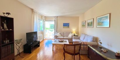 Real Estates picture 0 Ref. 82386