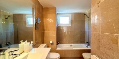 Real Estates picture 10 Ref. 82386