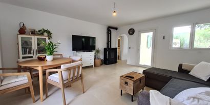 Real Estates picture 2 Ref. 82519