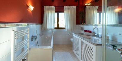 Inmobiliaria picture 18 Ref. Nº. 82493
