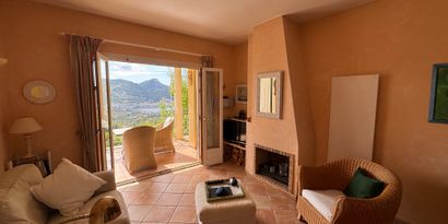 Inmobiliaria picture 4 Ref. Nº. 82441