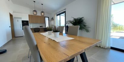 Real Estates picture 5 Ref. R28527