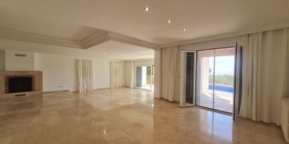 Inmobiliaria picture 4 Ref. Nº. R1138