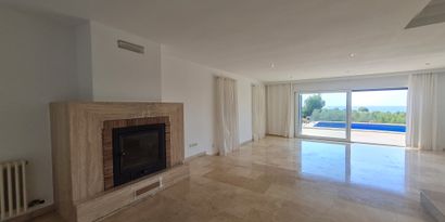 Inmobiliaria picture 2 Ref. Nº. R1138