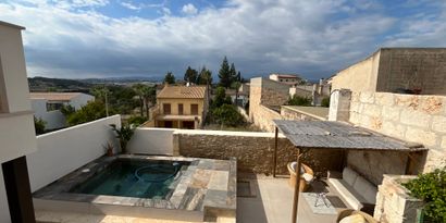 Real Estates picture 15 Ref. R28530