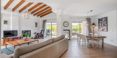 Inmobiliaria picture 6 Ref. Nº. 82567
