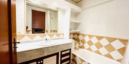 Inmobiliaria picture 4 Ref. Nº. R19275