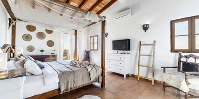 Inmobiliaria picture 13 Ref. Nº. R28583