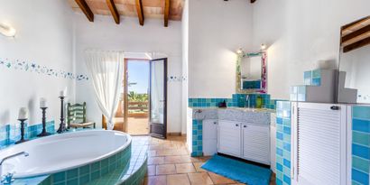 Inmobiliaria picture 14 Ref. Nº. R28583