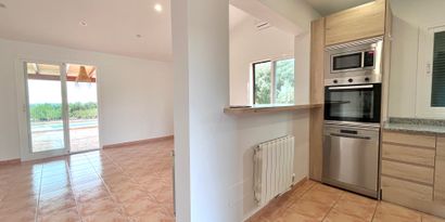 Real Estates picture 7 Ref. R28549