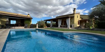 Real Estates picture 1 Ref. R28598