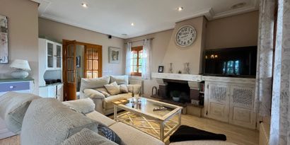 Real Estates picture 6 Ref. R28598