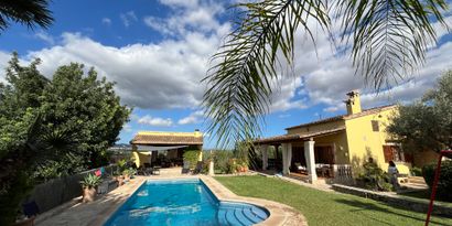 Real Estates picture 0 Ref. R28598