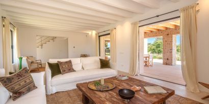 Real Estates picture 9 Ref. 82712