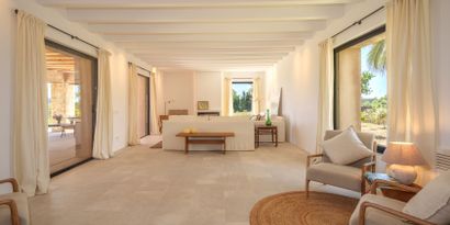 Real Estates picture 7 Ref. 82712