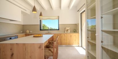 Real Estates picture 10 Ref. 82712