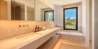 Real Estates picture 16 Ref. 82712