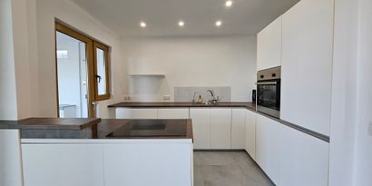 Real Estates picture 6 Ref. 82720