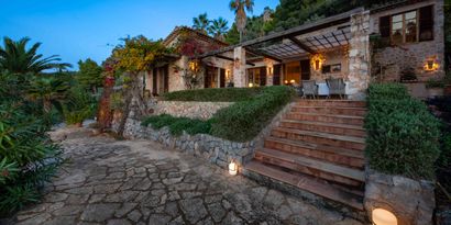 Real Estates picture 6 Ref. 79001