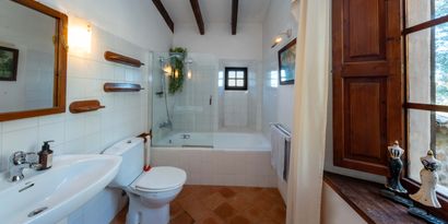 Real Estates picture 11 Ref. 79001