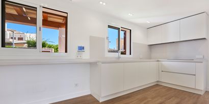 Real Estates picture 8 Ref. 82813