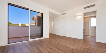 Real Estates picture 12 Ref. 82813