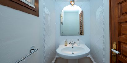 Real Estates picture 17 Ref. 82444