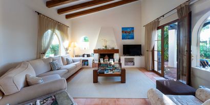 Real Estates picture 3 Ref. 82444