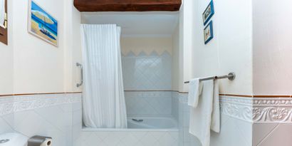 Real Estates picture 21 Ref. 82444