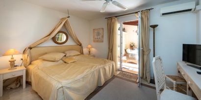 Real Estates picture 11 Ref. 72985