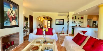 Inmobiliaria picture 5 Ref. Nº. 67806