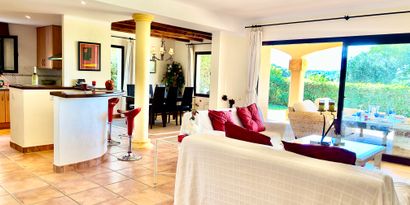 Inmobiliaria picture 4 Ref. Nº. 67806