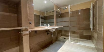 Inmobiliaria picture 9 Ref. Nº. R28711