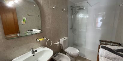 Inmobiliaria picture 9 Ref. Nº. R28586