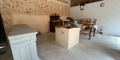 Real Estates picture 25 Ref. R28503